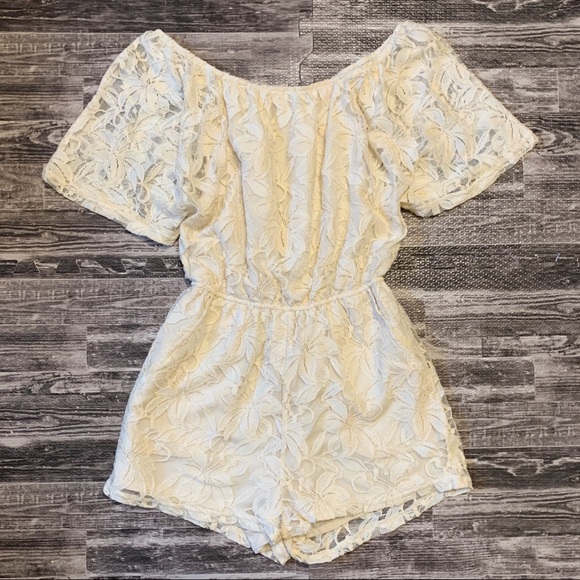 BB Dakota Nikola Romper Antiquitie Ivory Lace Off Shoulder Elastic Waist Dressy - Picture 3 of 8